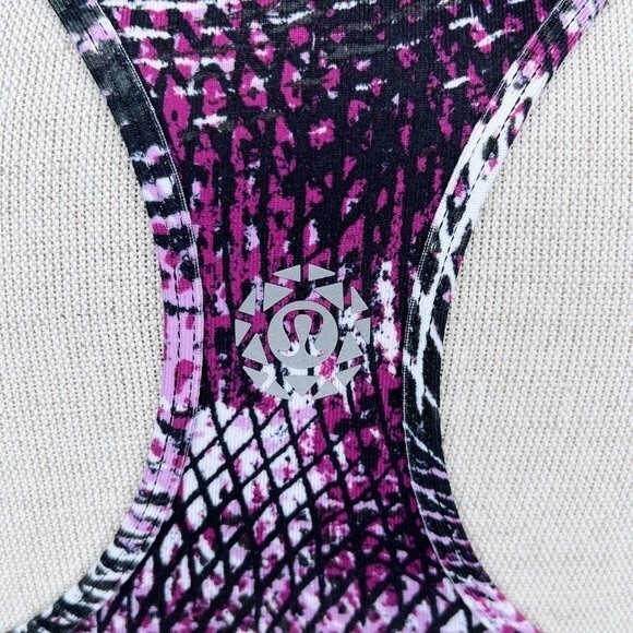 Lululemon Cool Racerback Tank sz 4 * SeaWheeze 2016 Mo Money Light Up Lilac CRB - Picture 6 of 7